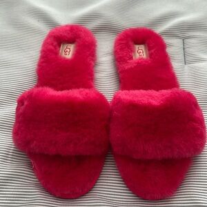 Authentic UGG Women’s Fluff Slide II Slippers